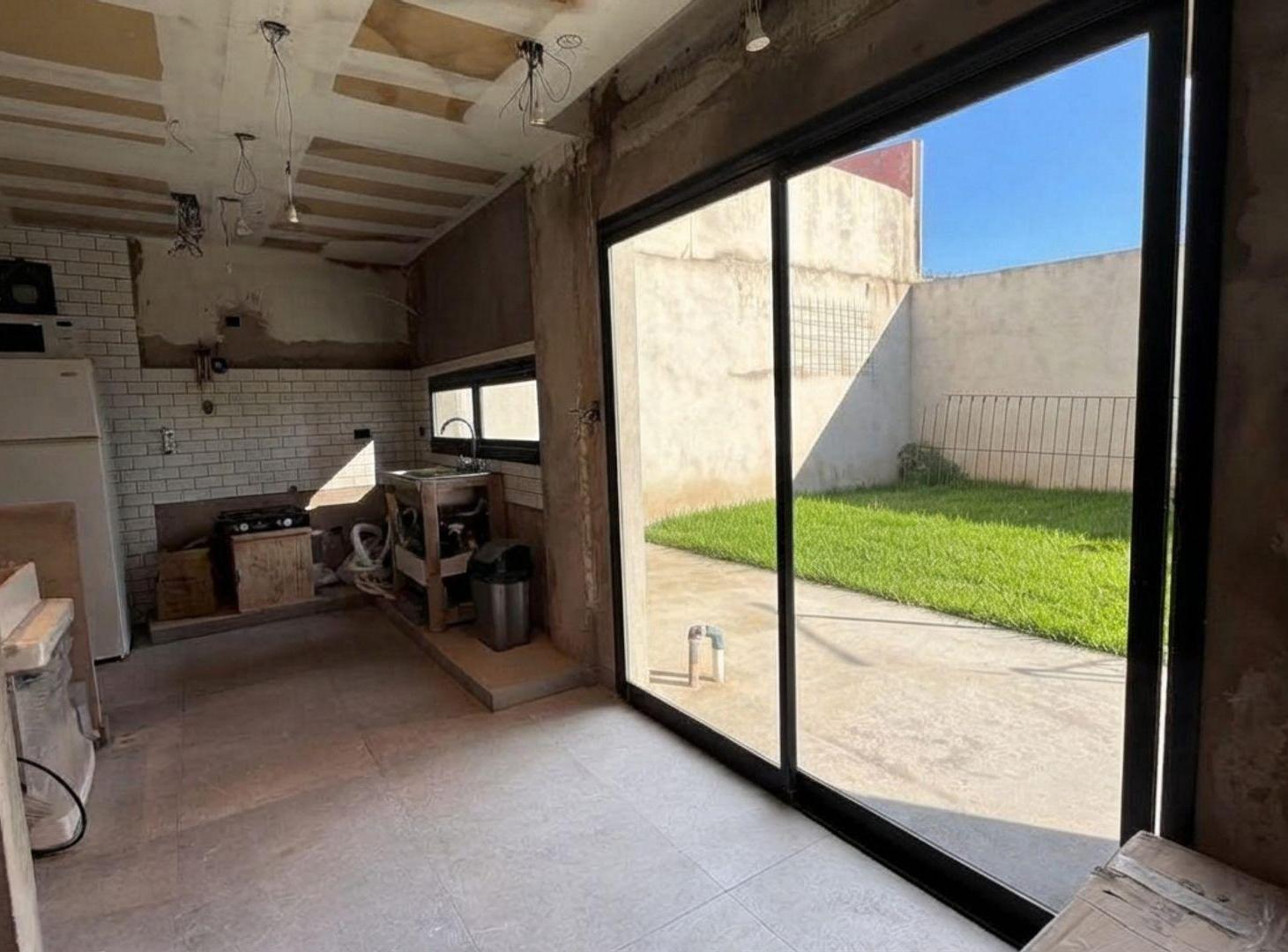Foto de CASA EN VENTA LOTE PROPIO 5 AMBIENTES, imagen 2