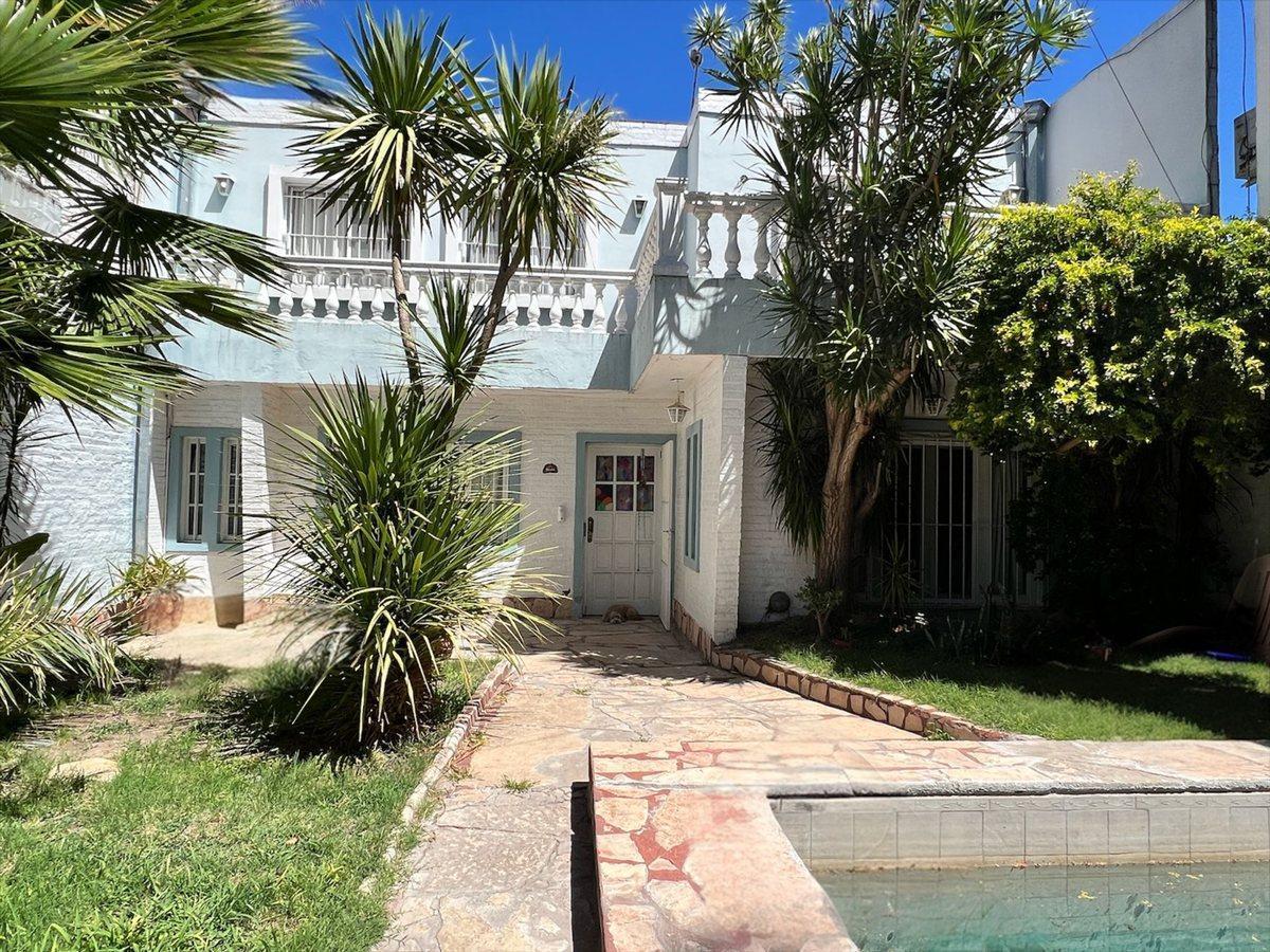 Foto de VENTA CASA 5 amb con pileta y cochera HURLINGHAM, imagen 5