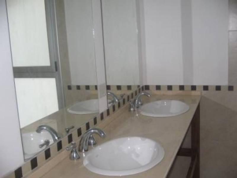 Casa en Venta Ubicado en Tigre, G. B. a. Zona Norte, Argentina 2