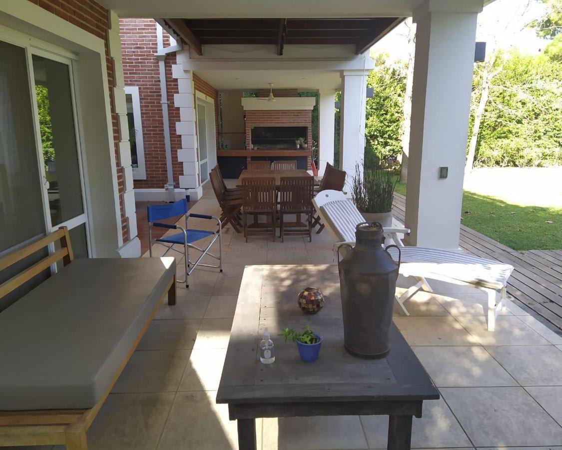 Foto de Casa en Venta 4 dormitorios en Las Caletas, Nordelta, Tigre, imagen 2