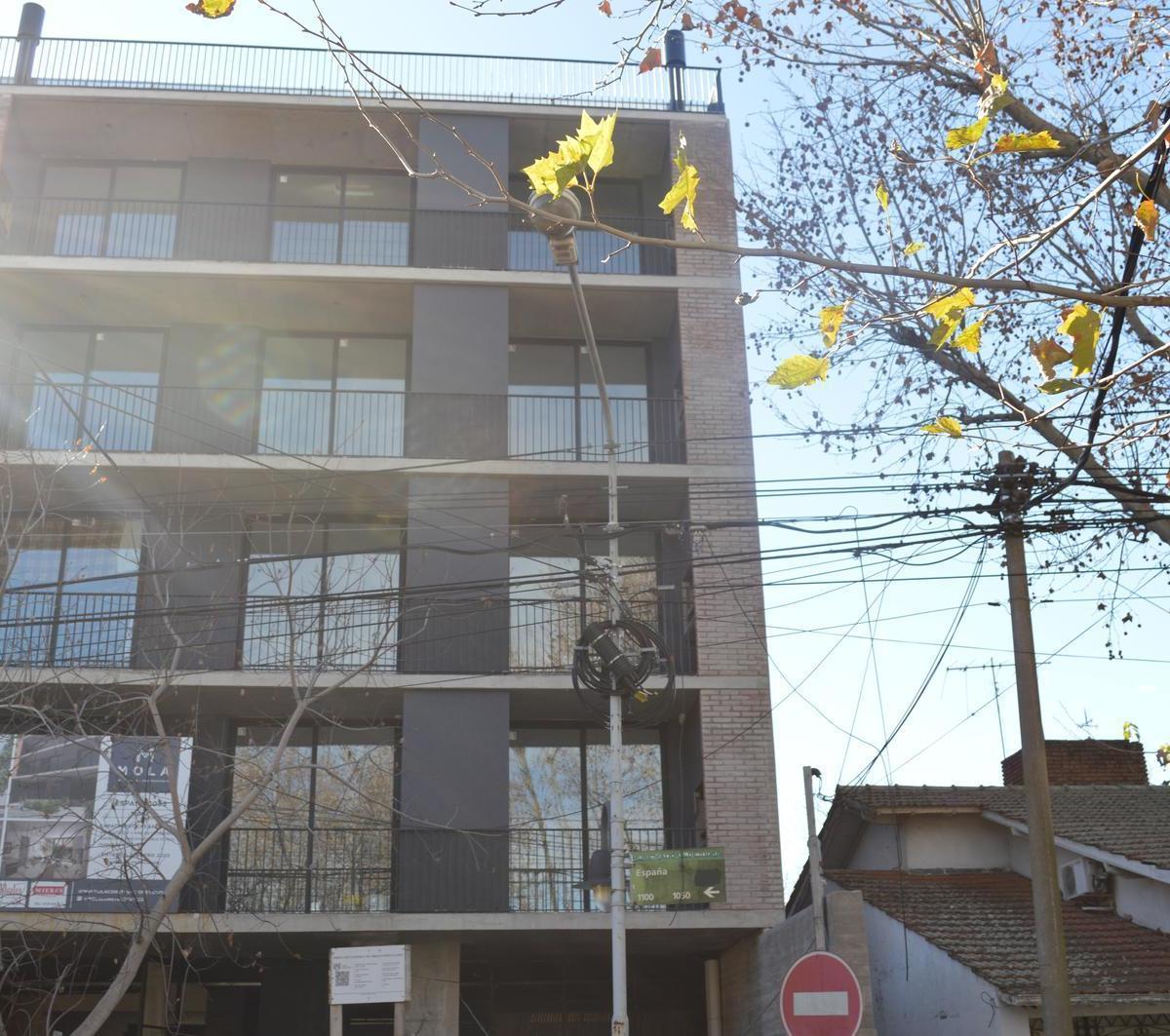 Venta 3 Amb Departamento en Tigre Centro 2
