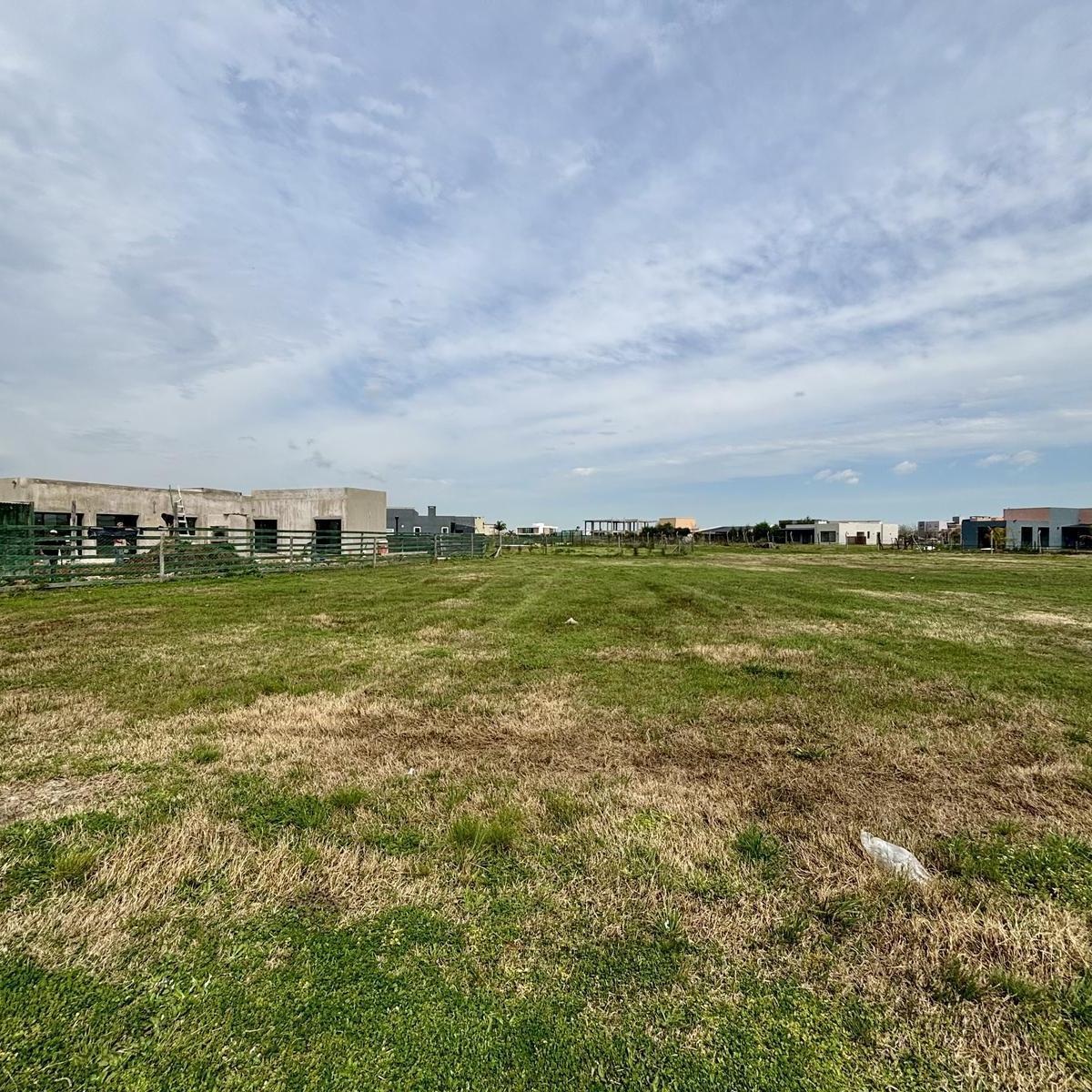 VENTA DE LOTE EN SAN SEBASTIAN AREA 8