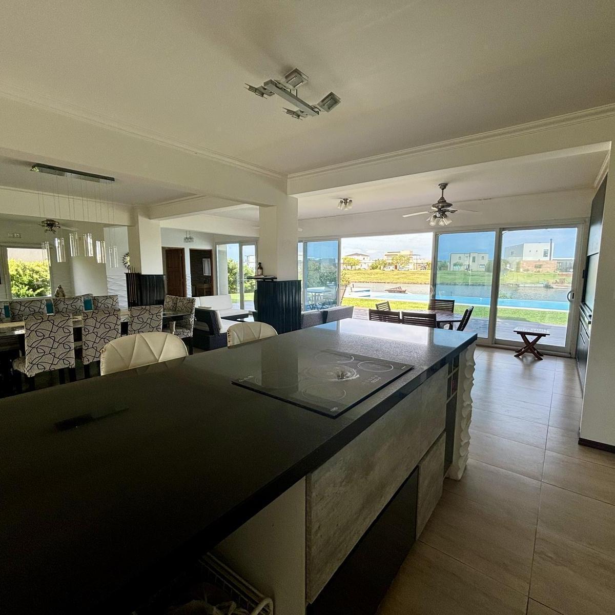 Foto de VENTA CASA SAN SEBASTIAN AREA 10 A LA LAGUNA, imagen 4