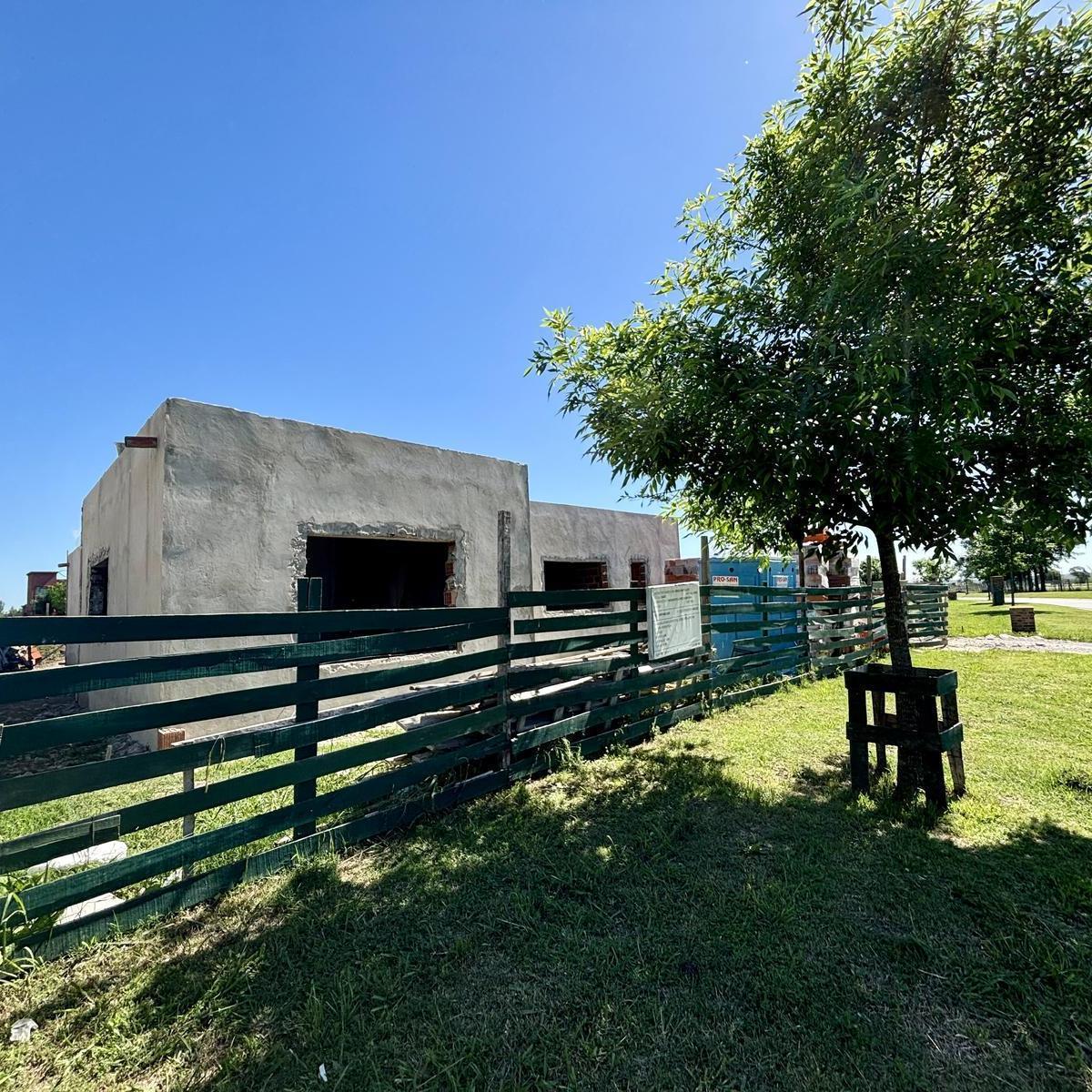 VENTA CASA SAN SEBASTIAN AREA 1 - 5 AMBIENTES