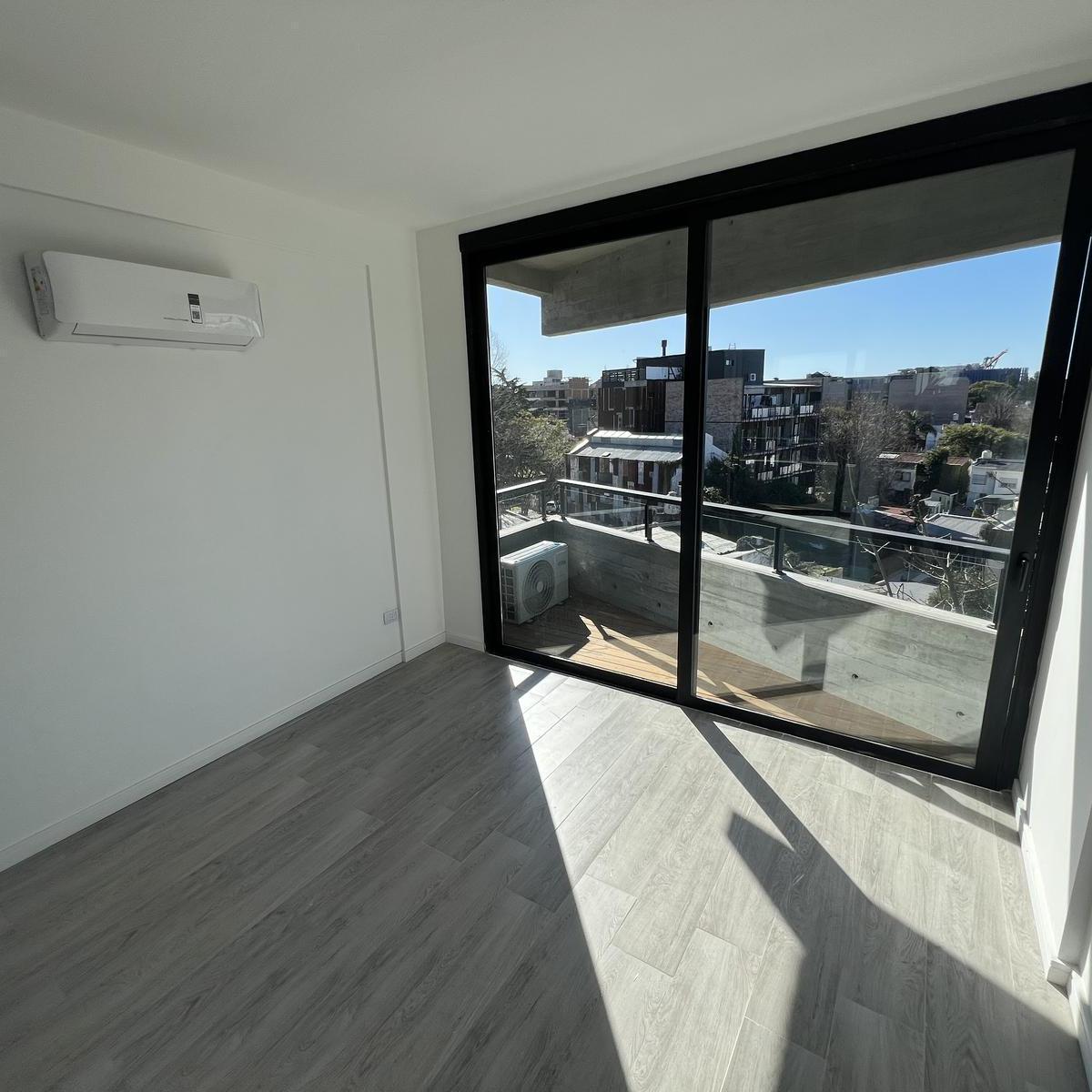Venta Departamento en Duplex 4 Ambientes con Terraza en Tigre 4
