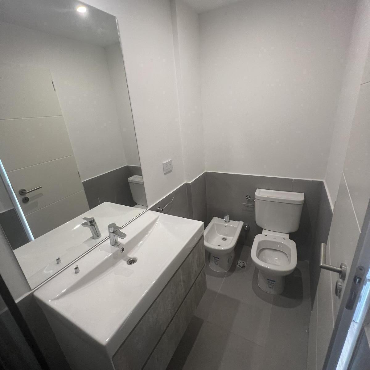 Venta Departamento 3 Ambientes con Vista Abierta en Tigre 2