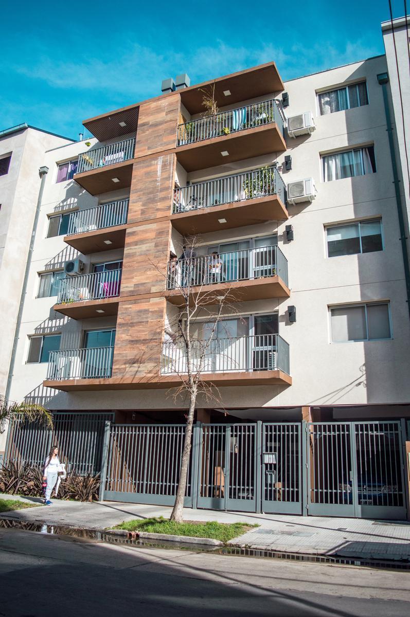 Venta Departamento 2 ambientes a estrenar Tigre zona centro