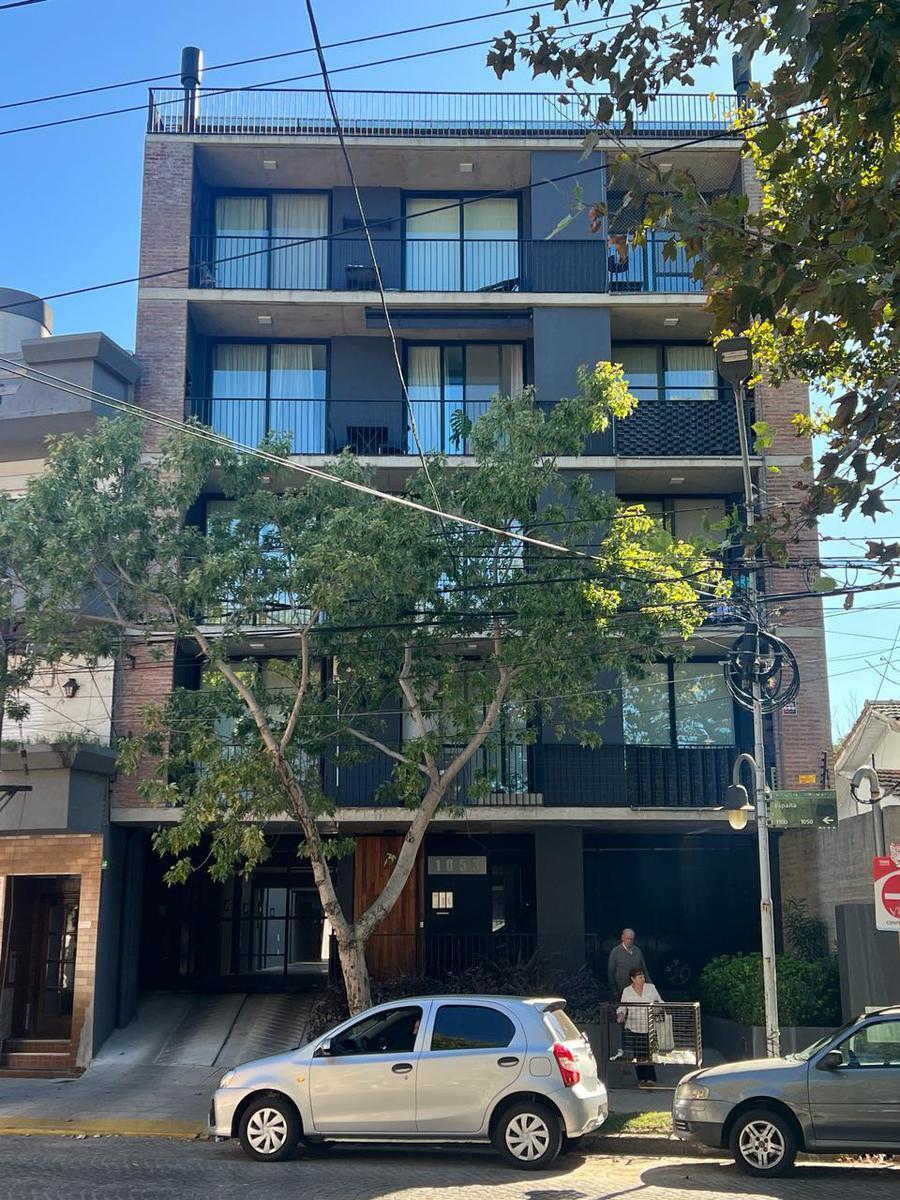 Venta Departamento en Duplex 3 Ambientes en Tigre Centro 4