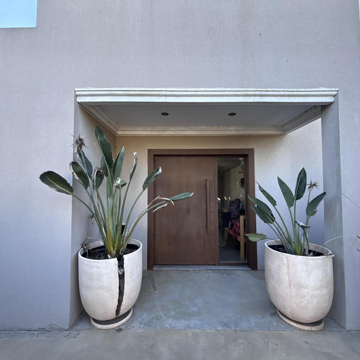 VENTA DE CASA EN DOS PLANTAS AREA 2 AL GOLF