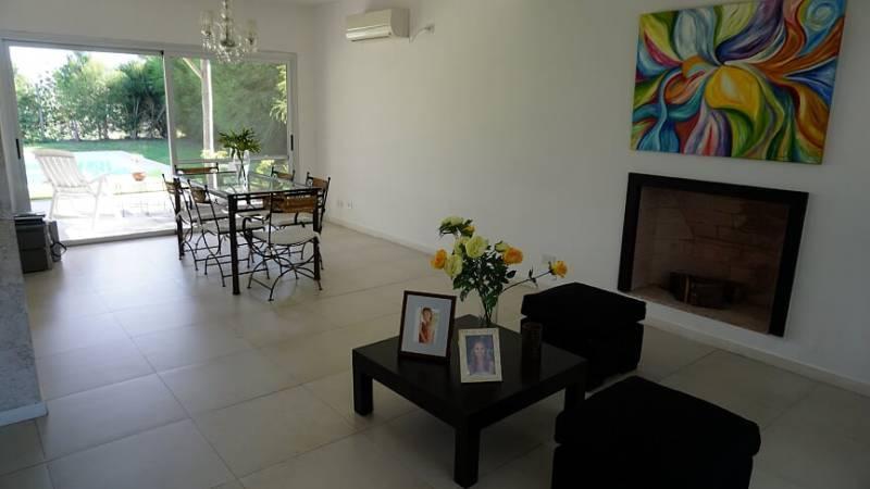 Foto de Venta Casa 3 Dormitorios Impecable en Los Sauces, imagen 3