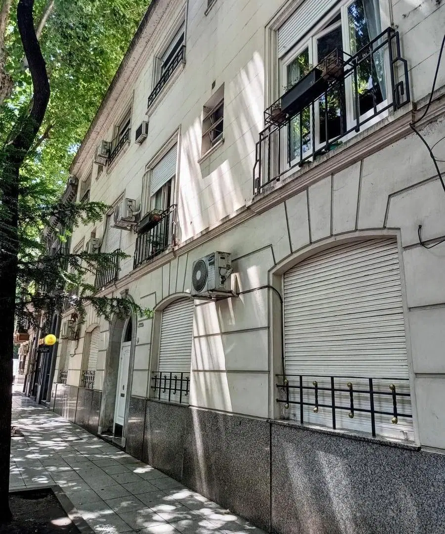 Departamento tres ambientes en alquiler en Belgrano 5