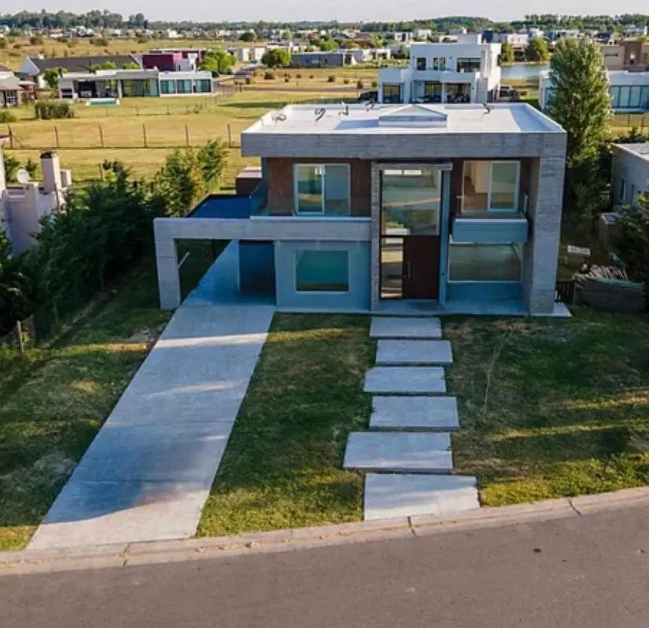 VENTA CASA SAN SEBASTIAN AREA 10 PILAR 5 AMBIENTES 2