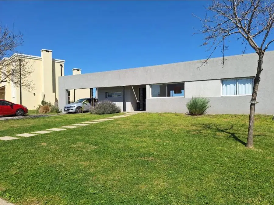 VENTA CASA SAN SEBASTIAN AREA 1 4 AMBIENTES 1
