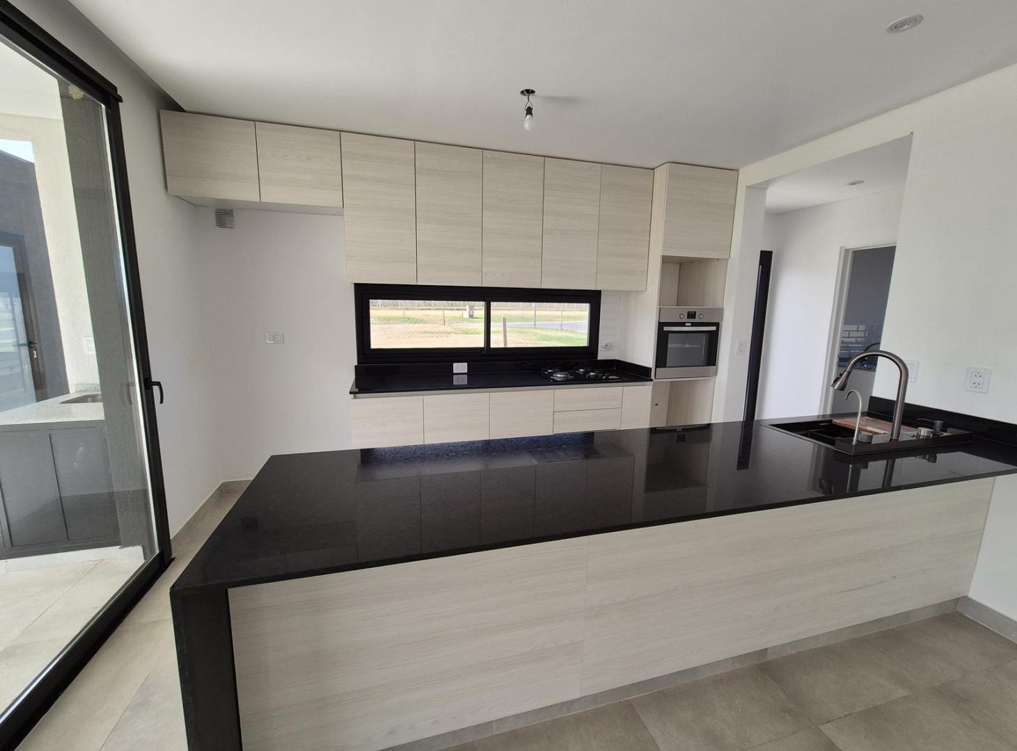 Foto de VENTA CASA PUERTOS DEL LAGO NATIVAS - VISTA A LA LAGUNA, imagen 4