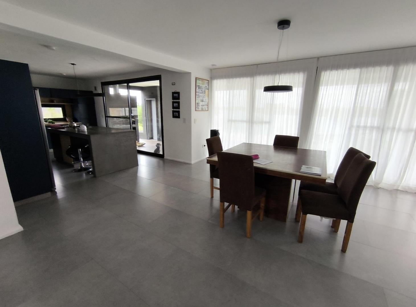 Foto de VENTA CASA SAN SEBASTIAN AREA 8 - 5 AMBIENTES, imagen 3