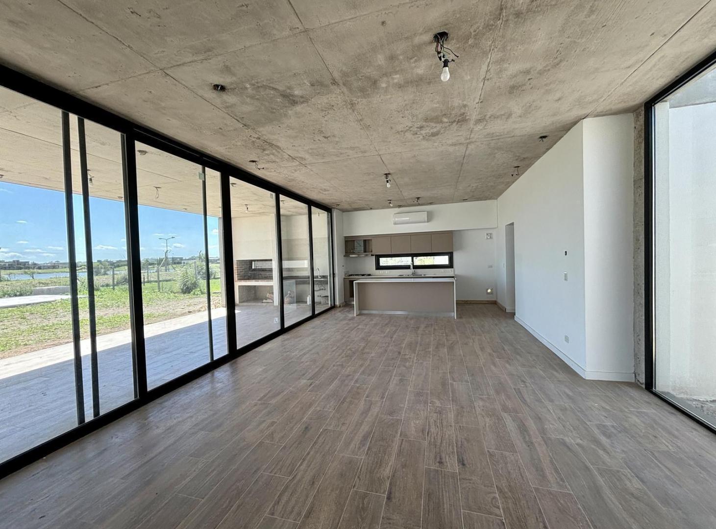Foto de VENTA CASA SAN SEBASTIAN AREA 10 - 4 AMBIENTES, imagen 3