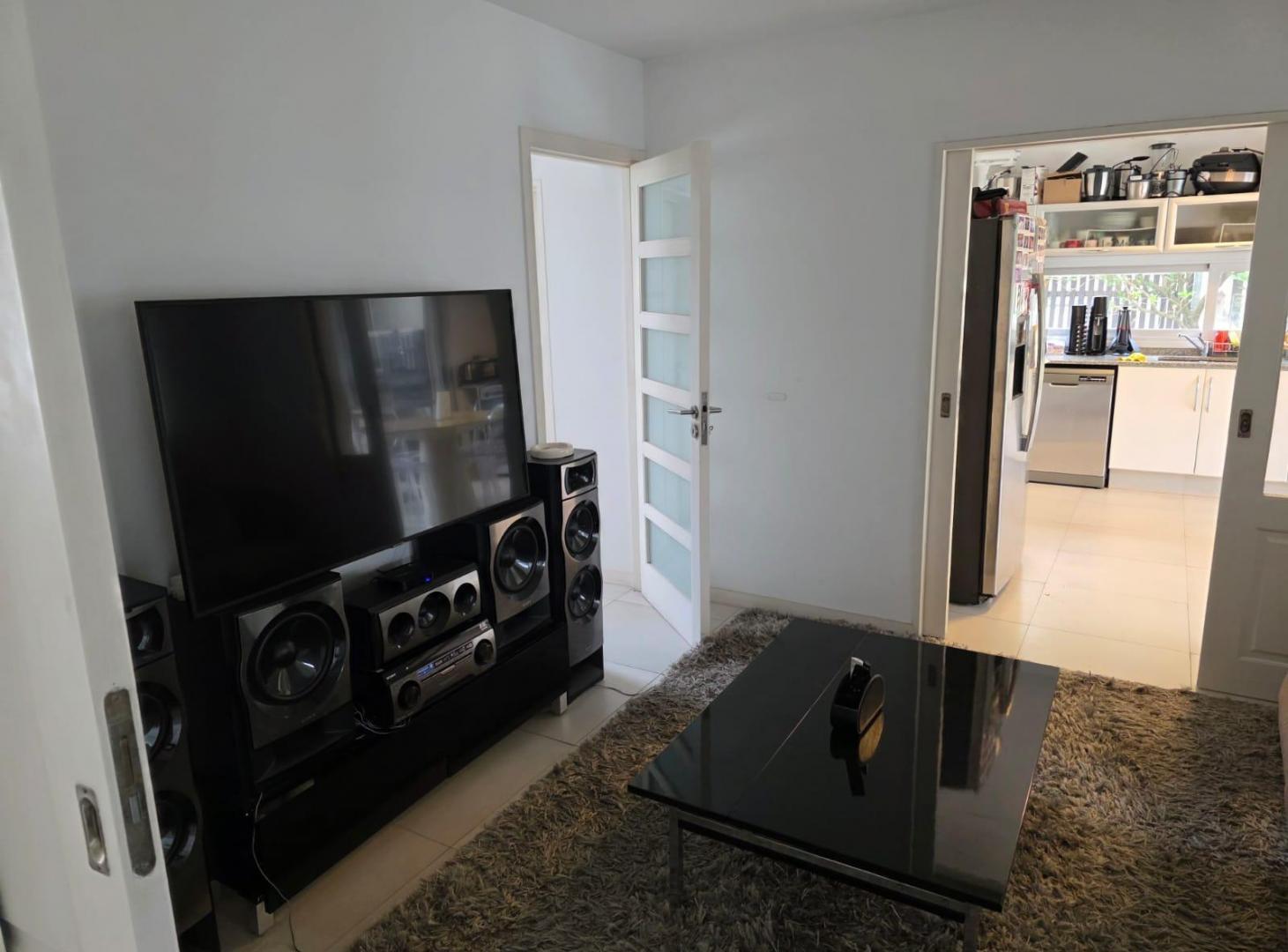 Foto de Alquiler Casa 3 Dormitorios Impecable en Los Sauces, imagen 3