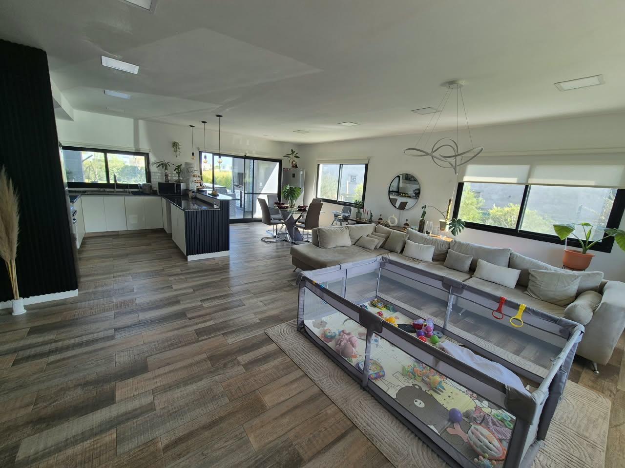 Foto de Alquiler anual Casa en Area 2 Golf San Sebastian - 4 ambientes, imagen 3