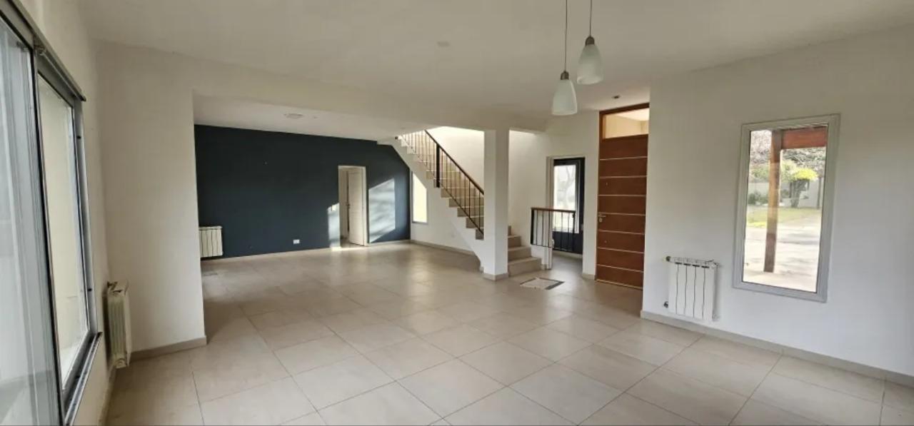 Foto de Venta o Alquiler Casa en Santa Catalina Barrio Nautico, imagen 2