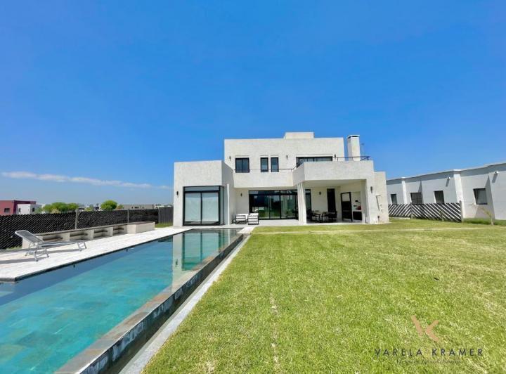 Foto de VENTA CASA SAN SEBASTIAN AREA 11, imagen 2