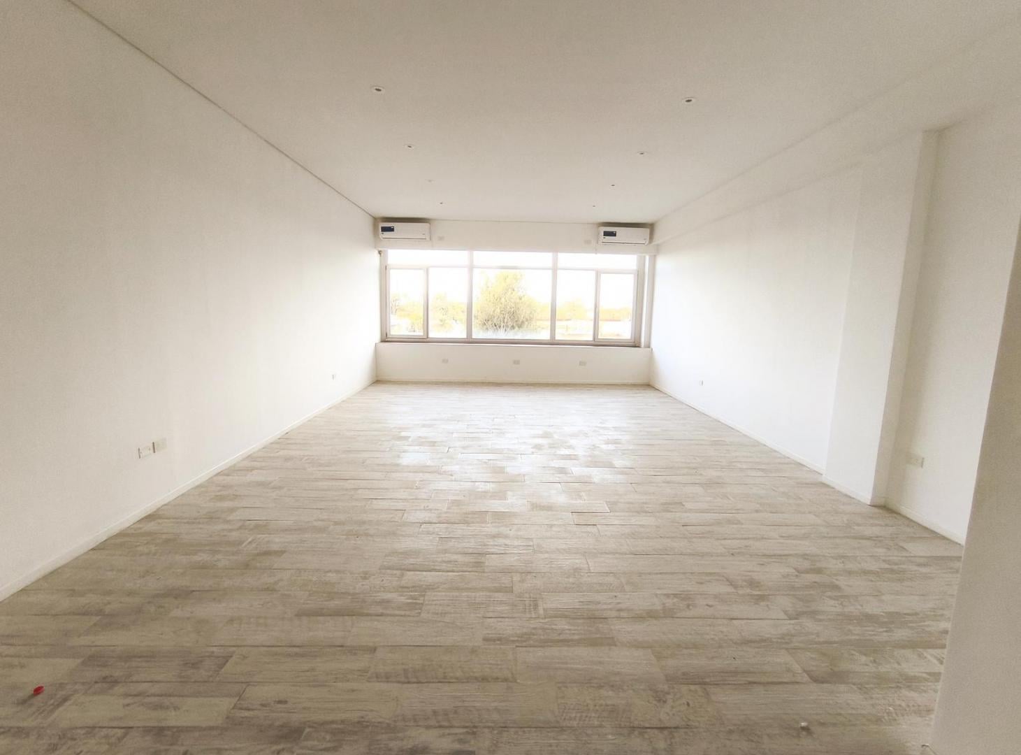 Foto de VENTA OFICINA 62m2 - Posible 2 ambientes, imagen 2