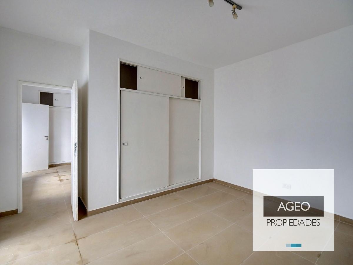 Venta PH 4 Ambientes Al Frente Villa Pueyrredón 3