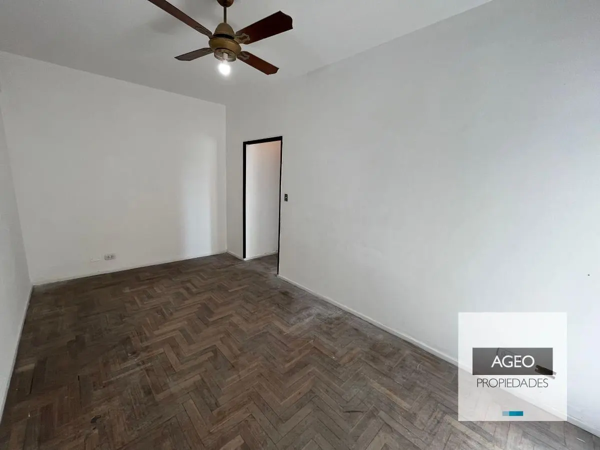 Venta Departamento de 2 ambientes, Muy luminoso Flores 3