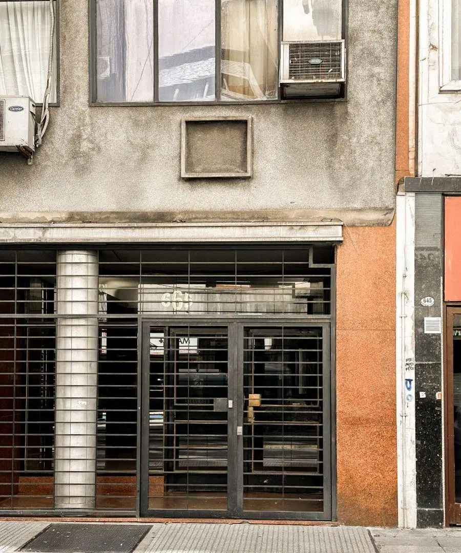 VENTA DE OFICINA 10 mts Microcentro 2