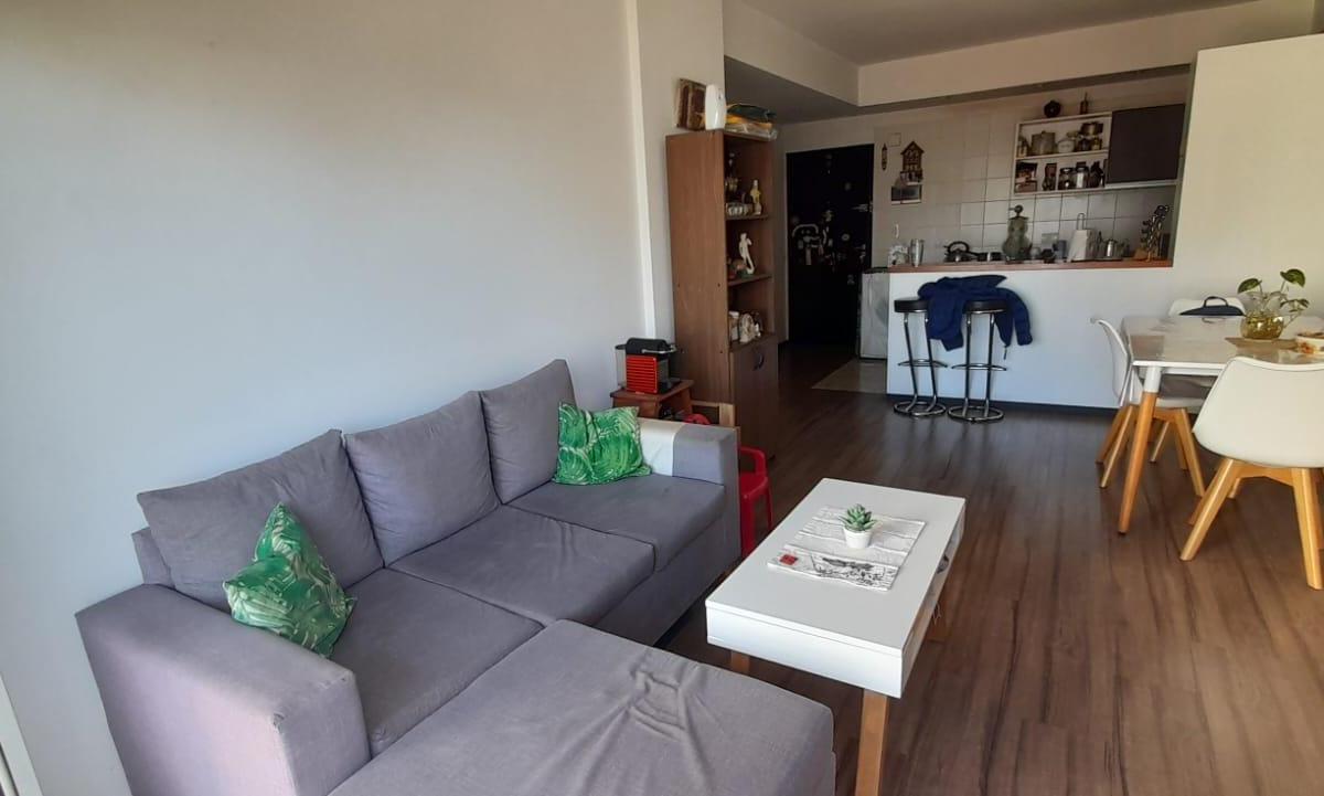 Venta Departamento 3 Ambientes con Cochera. Villa del Parque 2