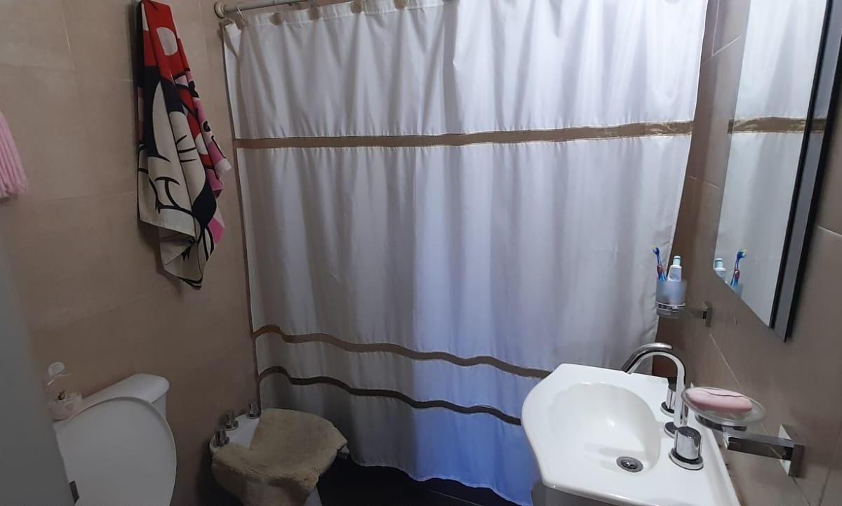 Venta Departamento 3 Ambientes con Cochera. Villa del Parque 5