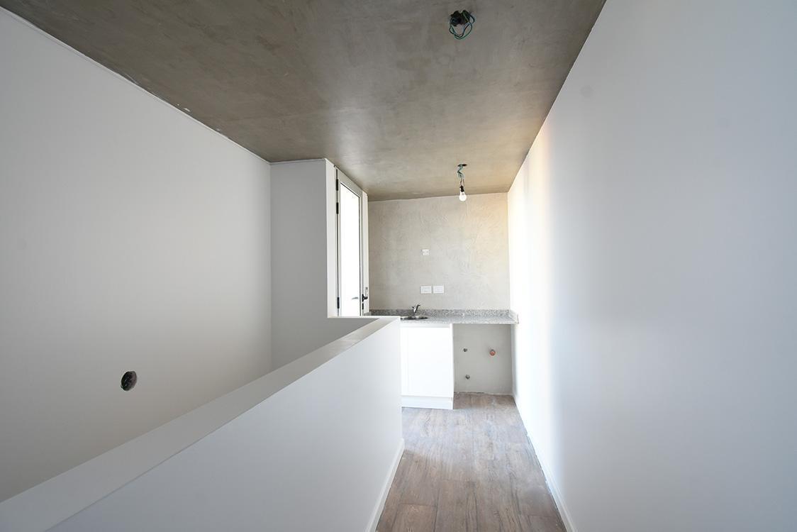 Venta Departamento 4 Ambientes en Duplex. Terraza Propia. Villa del Parque 2