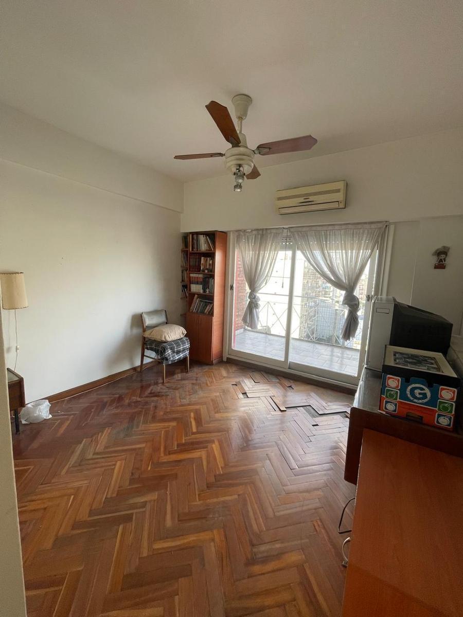 Departamento en Villa del Parque 3