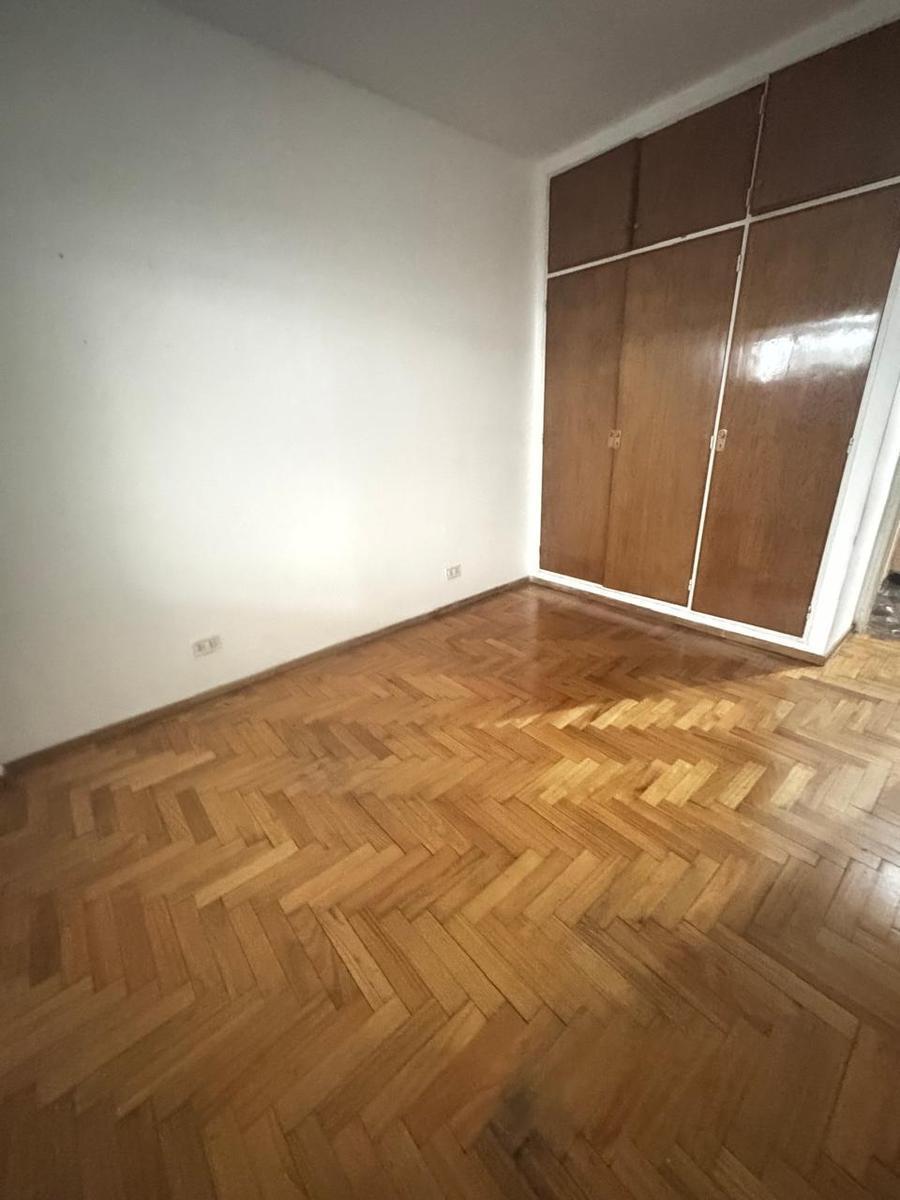 Departamento en Villa del Parque 5