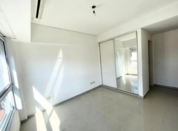 Departamento en Villa del Parque 5