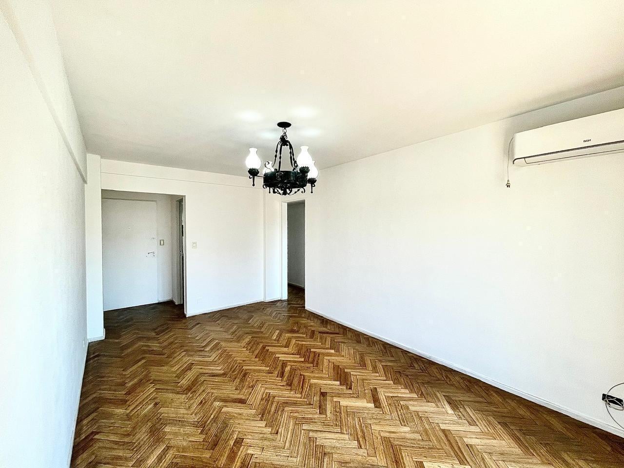 Departamento 3 amb en alquiler c/balcón en Villa del Parque