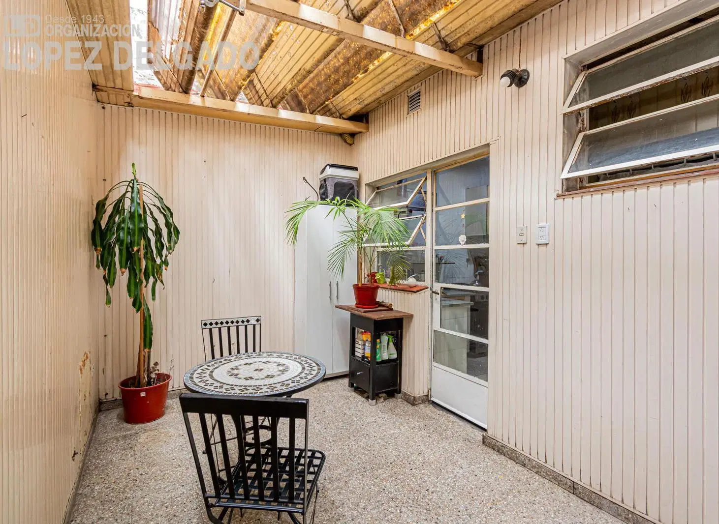 Casa 4 amb al frente c/ cochera y terraza en Villa del Parque 3