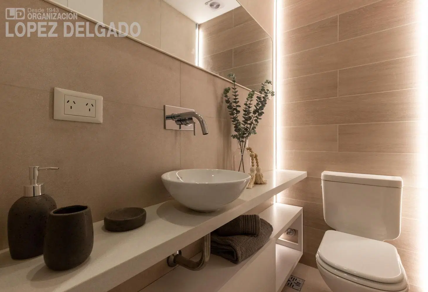 Venta.Departamento 5 Amb. Balcón Aterrazado. Villa del Parque 2