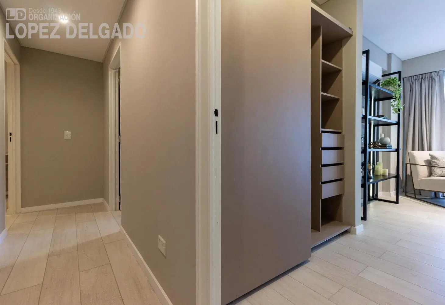 Venta.Departamento 5 Amb. Balcón Aterrazado. Villa del Parque 5