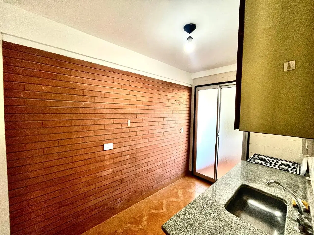 Departamento 2 amb en alquiler con balcón en Villa del Parque 2