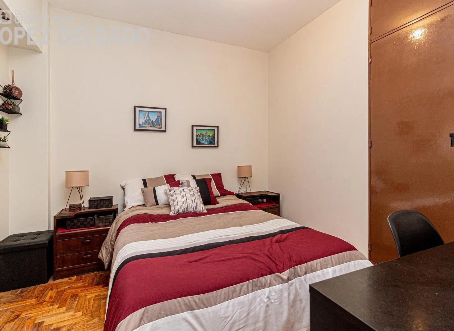 Departamento de 2 amb en Villa del Parque con patio . Apto crédito 8