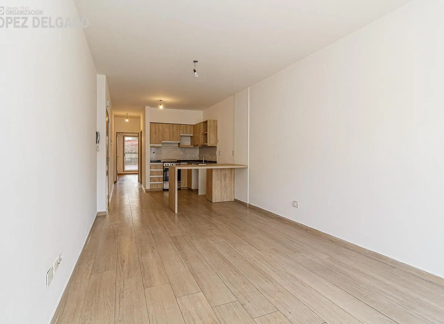 Semipiso de 2 amb en Villa del Parque con balcón, patio, cochera y baulera 2