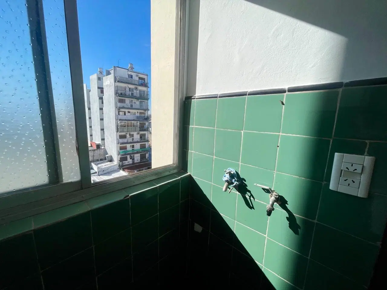 Departamento 2 amb con lavadero en Villa del Parque 8