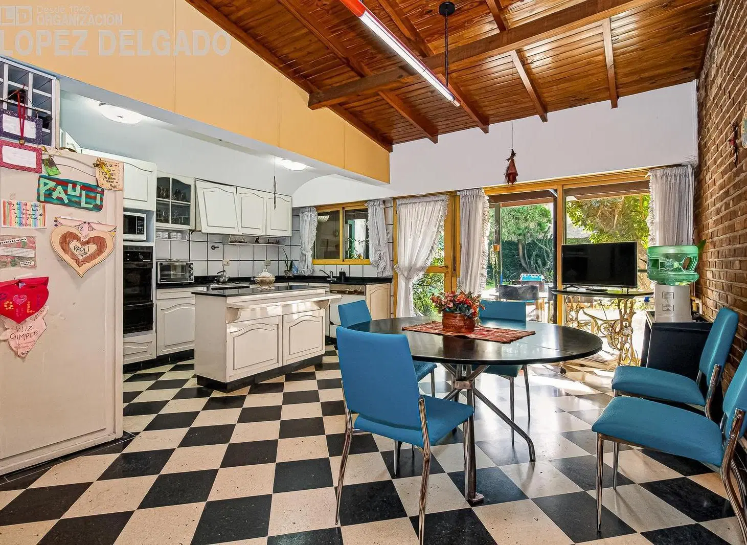 Casa de 4 amb dependencia con jardin y pileta en Villa del Parque 4