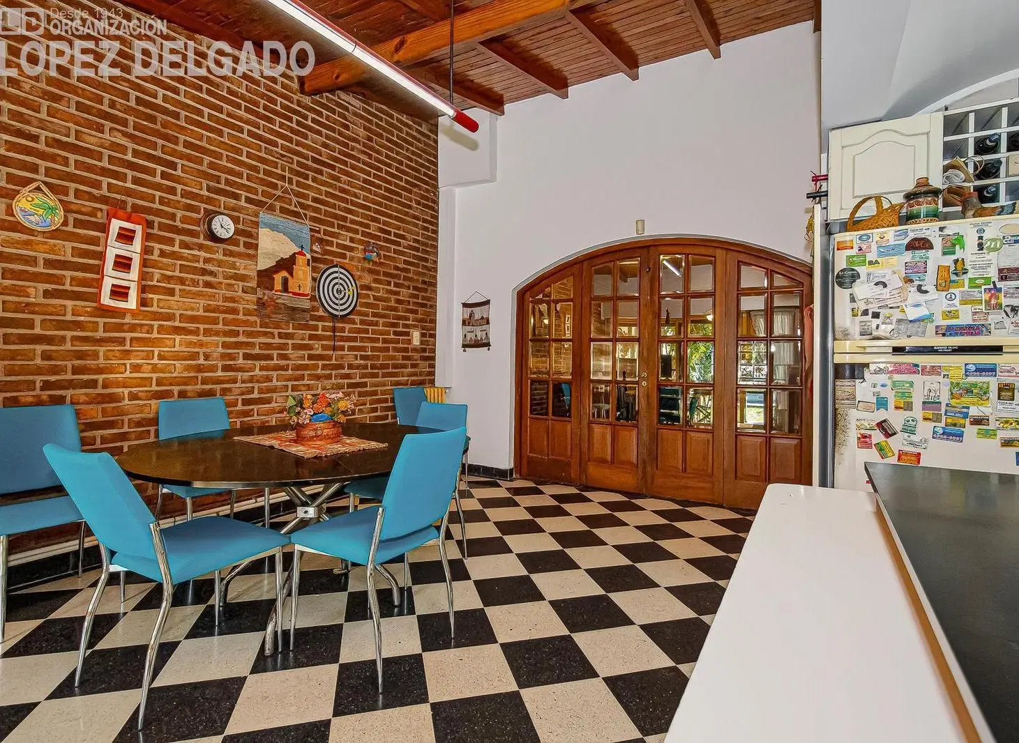 Casa de 4 amb dependencia con jardin y pileta en Villa del Parque 5