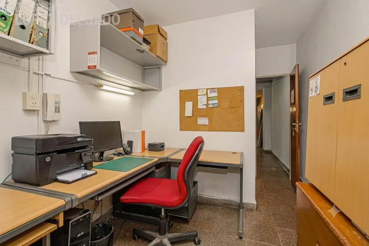 Casa de 4 amb dependencia con jardin y pileta en Villa del Parque 8