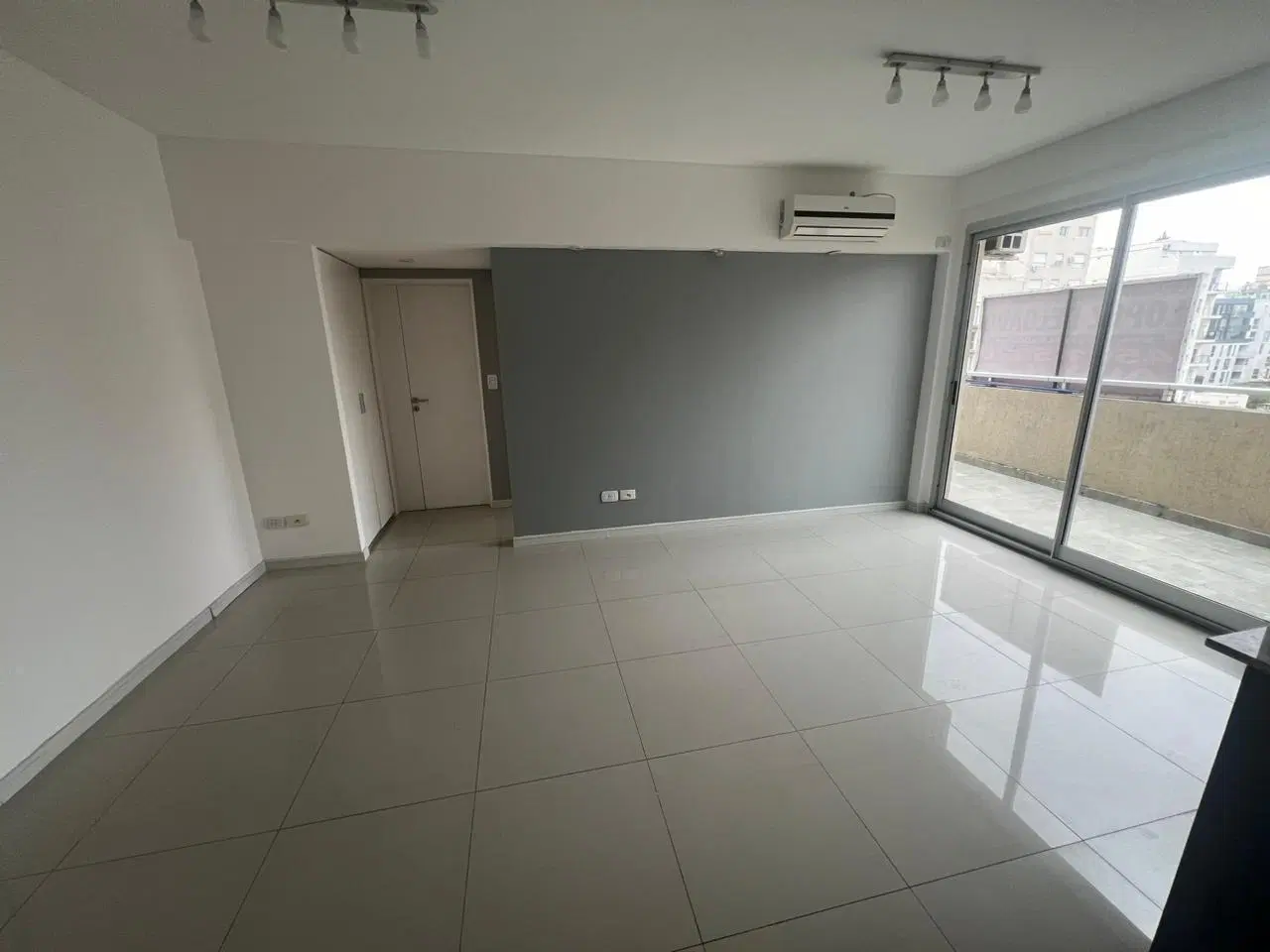 Departamento 2 amb con balcón en Villa del Parque 3