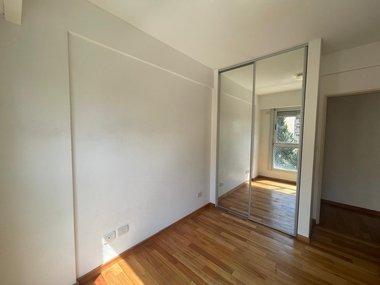 Foto de Semipiso de 3 amb en Villa del Parque con balcon., imagen 5