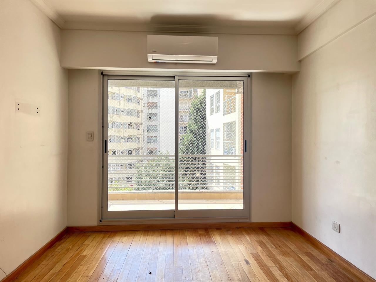 Foto de Semipiso de 3 amb en Villa del Parque con balcon., imagen 3