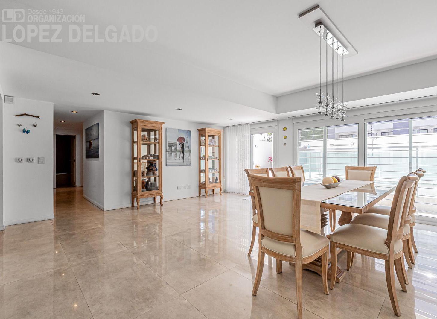 Foto de Espectacular 4 Amb en edificio de categoría con gran patio de 90m2, imagen 5
