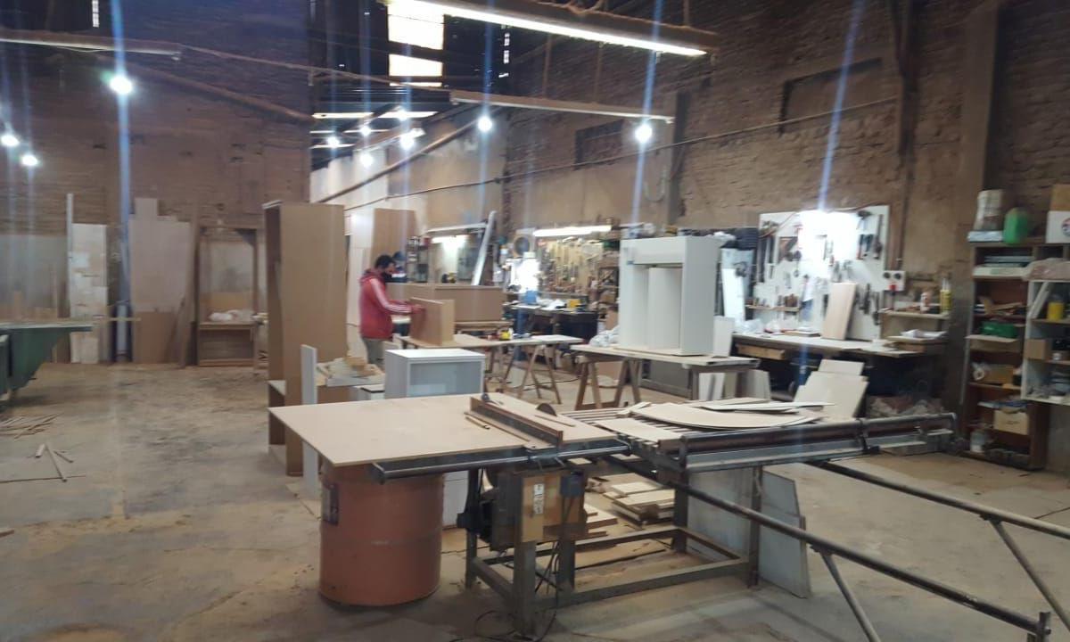 Excelente Nave Industrial en Venta 4
